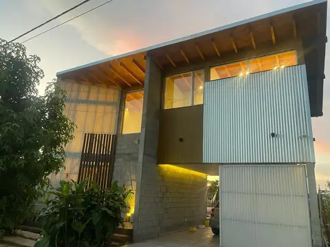Venta Casa 3 ambientes Pileta La Candelaria Escalada Zarate