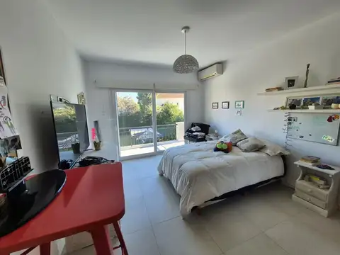 Casa 5 ambientes con 4 baños