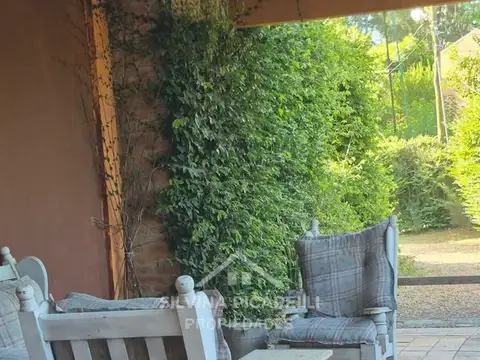 Casa en Alquiler de 3 dormitorios