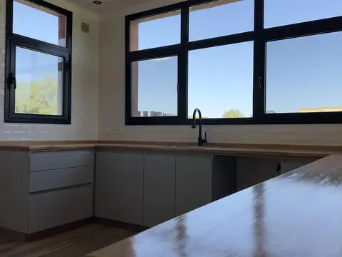Casa en Venta en San Sebastián, USD 192.000