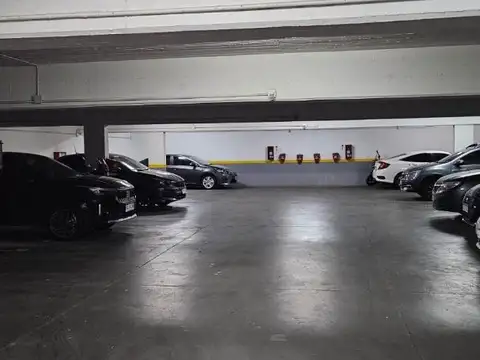 VENTA COCHERAS FIJAS CUBIERTAS VILLA DEL PARQUE CATEGORIA