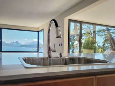 Casa en Venta en Tres Cerros, USD 3.200.000