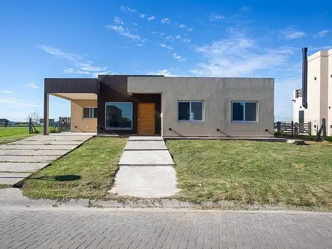 Casa en venta A ESTRENAR en Santa Clara al Sur. San Vicente.