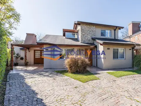 Casa en venta en Country Banco Provincia