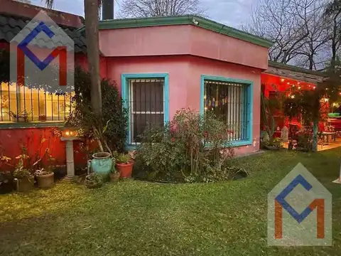 Casa 7 ambientes con 4 baños