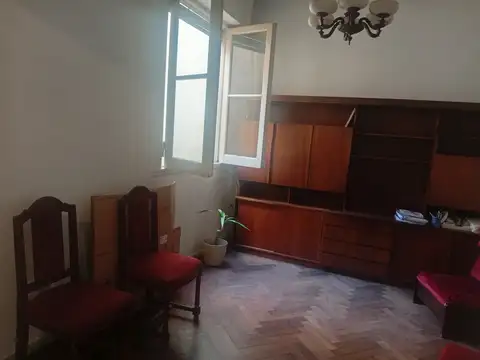 Gran oportunidad, 3 Ambientes en PH, 2do piso x  escalera.
