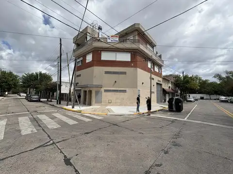 Depto Tipo Casa en Venta al Este