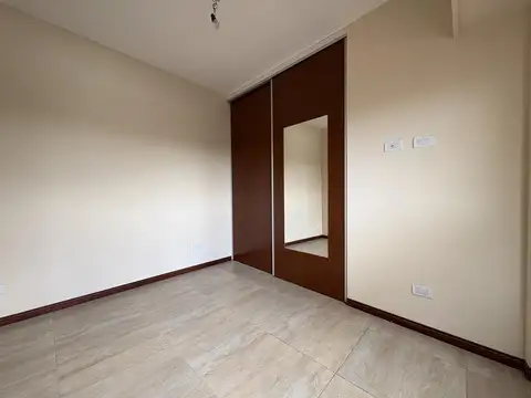 Del Colegio 6300