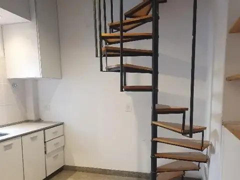 Depto Tipo Casa en Alquiler en Villa Ballester, $ 900.000