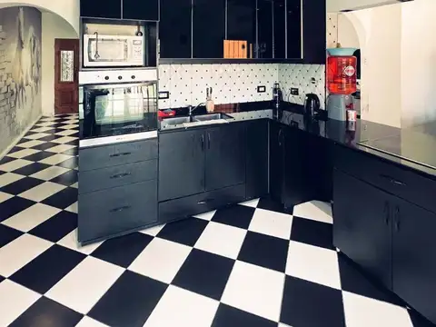 Casa 4 ambientes con 3 baños