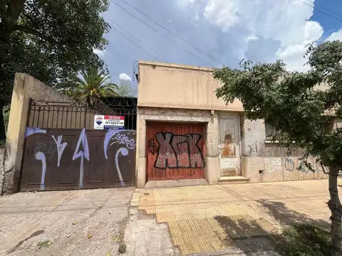 GRAN OPORTUNIDAD VENTA DE TERRENO/GALPON EN CIUDAD