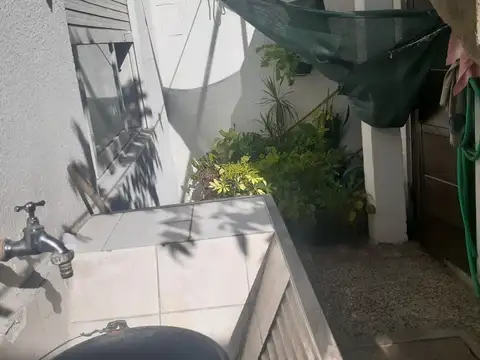Depto Tipo Casa en Venta en Ramos Mejia, USD 63.000