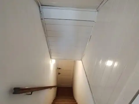 Av. Fortunato De La Plaza 2800, Piso 1