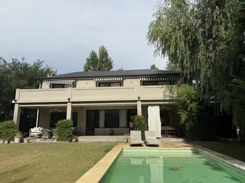 Alquiler Casa en el Barrio La Emilia | VCO Propiedades