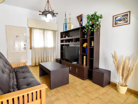 Chalet 3 amb. con garage y parque Ap. Crédito - Punta Mogotes