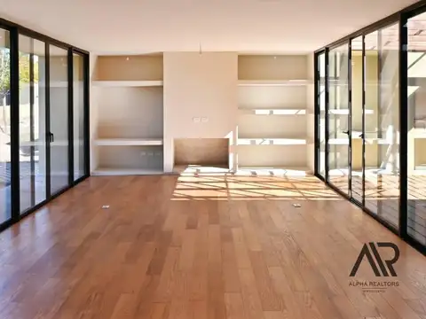 Casa en Alquiler de 4 dormitorios