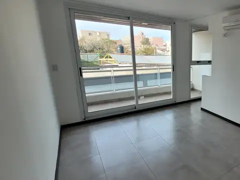 Exclusivo Departamento de 2 Dorm. en Alquiler – 6º Piso "G" Torre Coradir 2