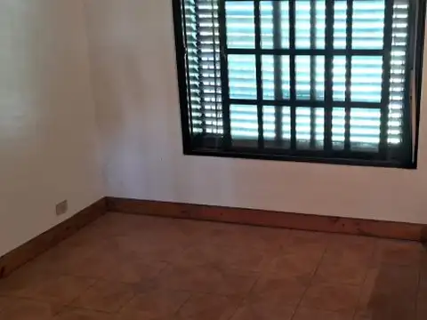 Casa 7 ambientes con 3 baños