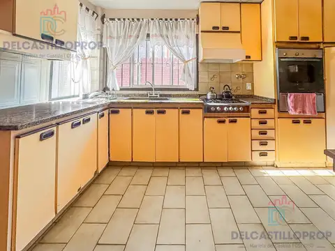Casa en Venta de 4 dormitorios