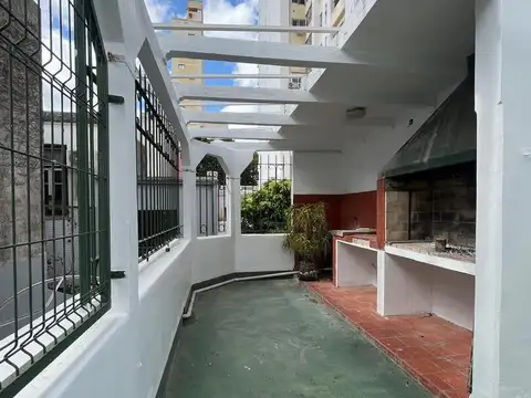 Casa 7 ambientes con 3 baños