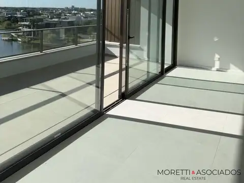 Departamento en Alquiler con 2 cocheras