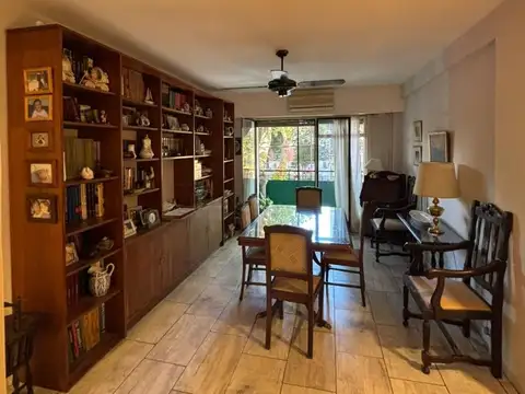 Avenida Hipólito Yrigoyen 4200