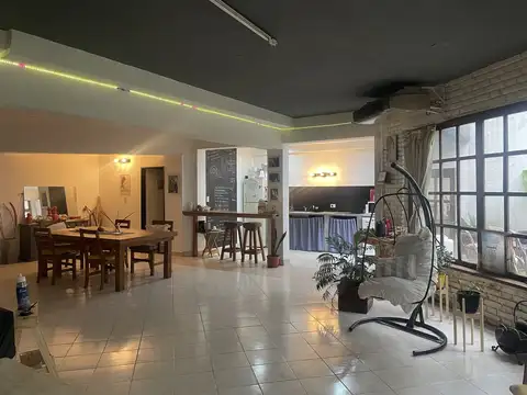Local en Venta 47 años