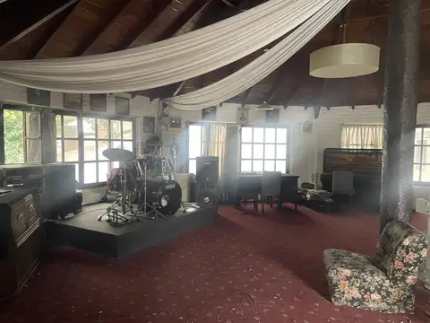 VENTA PROPIEDAD COMERCIAL EN ESQUINA · 700 m² · DOBLE PLANTA · VILLA SARMIENTO