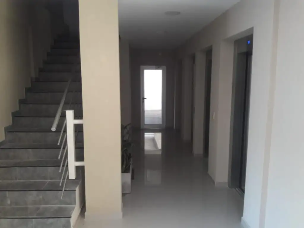 EDIFICIO 9 DE JULIO 969 de 80 Unidades en Moron