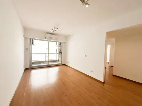 DEPARTAMENTO EN VENTA DE 3 AMBIENTES CON COCHERA Y BALCON CABALLITO