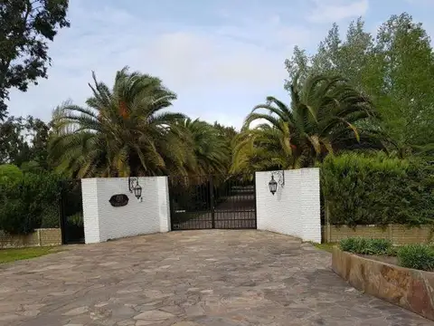 CASA DE CAMPO EN 5 HECTAREAS EN KM 63,5 RUTA 2