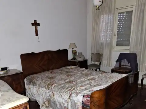 Casa ideal 2 familias en lote propio