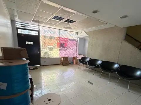 Local en Venta 40 años