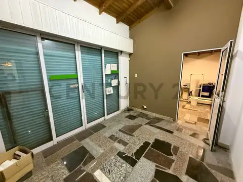 Luciano Valette 1400, Piso 0