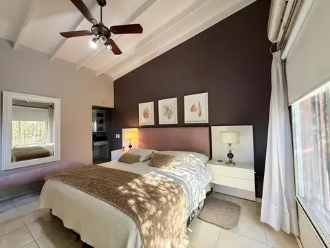 Casa en Venta con 5 cocheras