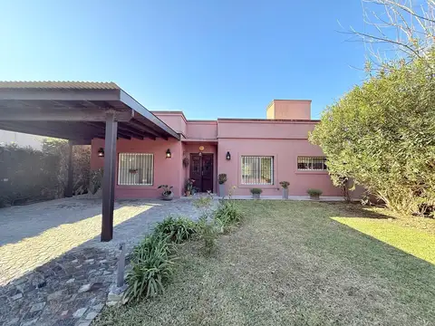 Casa 4 AMB en VENTA en CARDALES