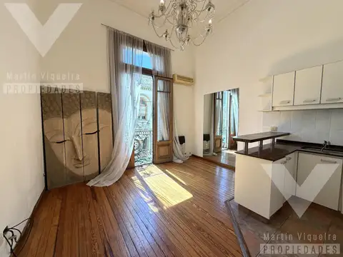 Departamento Francés de 6 Ambientes | Bartolomé Mitre 1600-CABA