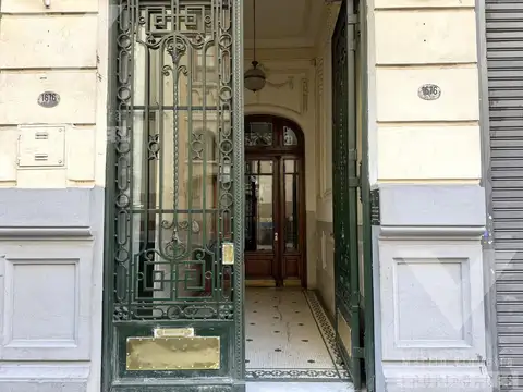Bartolomé Mitre 1600