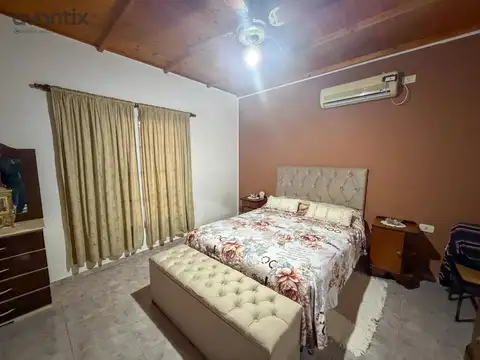 Casa 6 ambientes con 1 baño