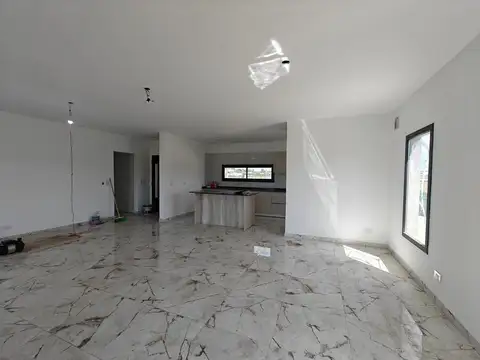 Casa en Venta en Pilar Del Este, USD 185.000