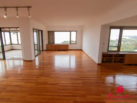 Departamento en Alquiler con 2 cocheras