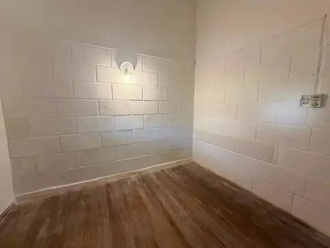 CASA EN ALQUILER - CANDIDO CABRERA 322