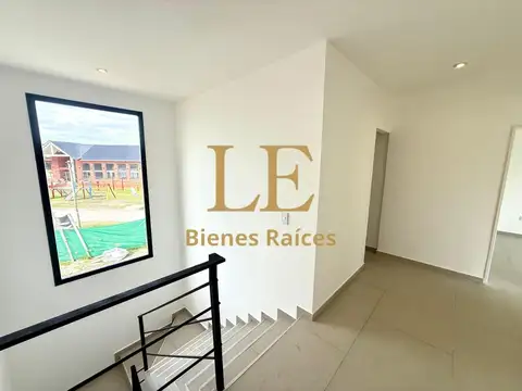 Casa 4 ambientes con 3 baños