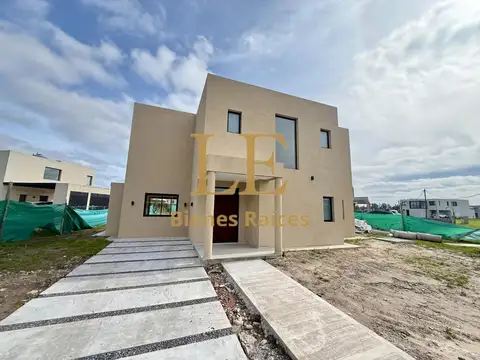 Casa en Alquiler de 3 dormitorios