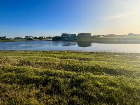 Avenida de los Lagos