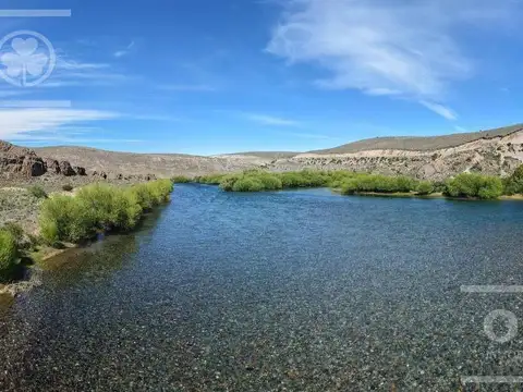 Chacra en venta sobre el Río Limay  a 1 hora de San Carlos de Bariloche Patagonia Argentina