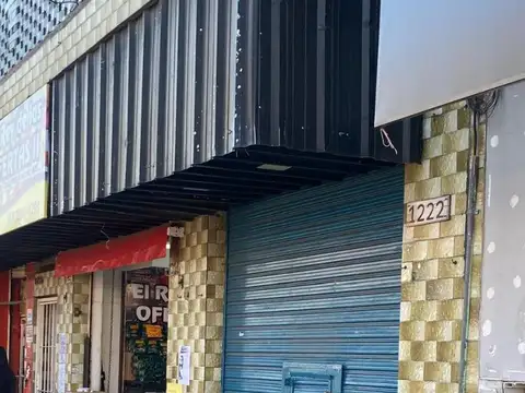 ALQUILER DE LOCAL COMERCIAL EN ING. ADOLFO SOURDEAUX