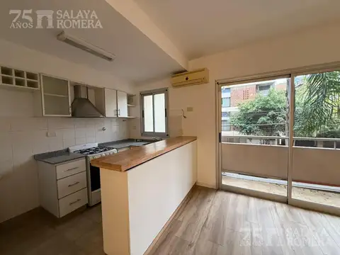 Departamento en alquiler - 2 ambientes  Olivos cochera