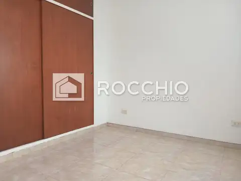 Depto Tipo Casa en Alquiler en Villa Ballester, $ 460.000