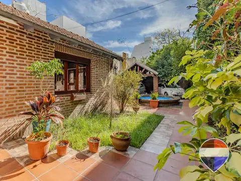 CASA EN VENTA LA PLATA 3 DORMITORIOS
